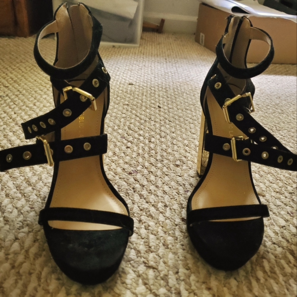 GOJANE BLACK AND GOLD HEELS US 7.5
